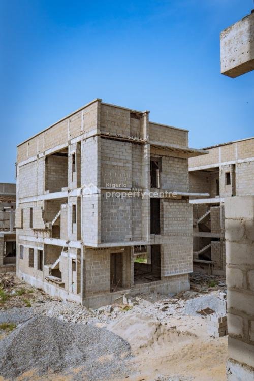 5 bedroom detached duplex - Image 2