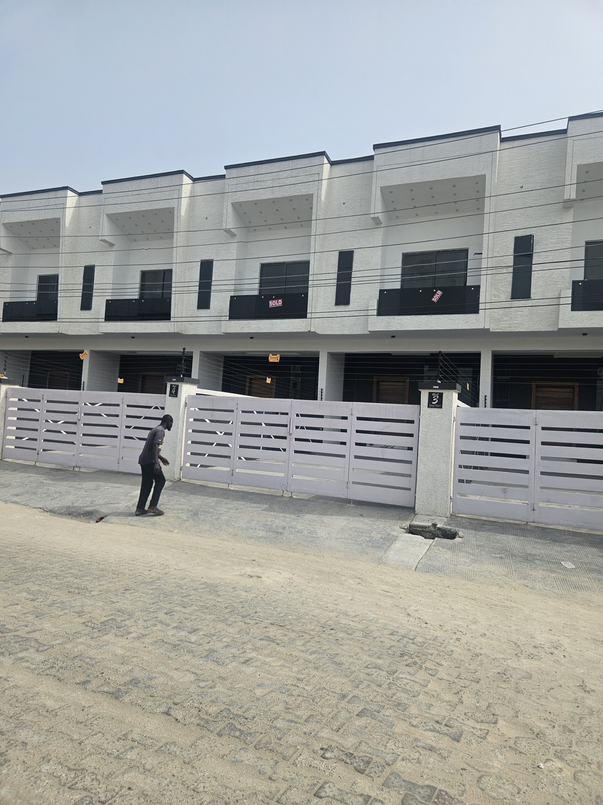 Modern Multi-Unit Townhouses
