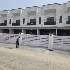 Modern Multi-Unit Townhouses
