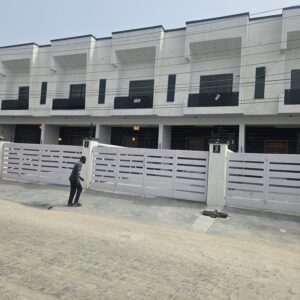 Modern Multi-Unit Townhouses